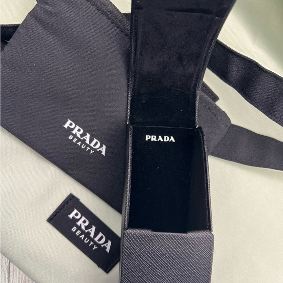 Prada Mint Green and Black REVERSABLE Tote Bag and Prada glasses/sunglasses case - Picture 3 of 8